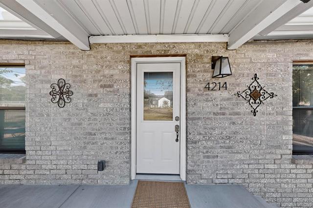 Building Photo - 4214 Falls Dr