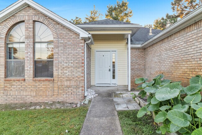 Foto del edificio - 2232 Fulva Dr