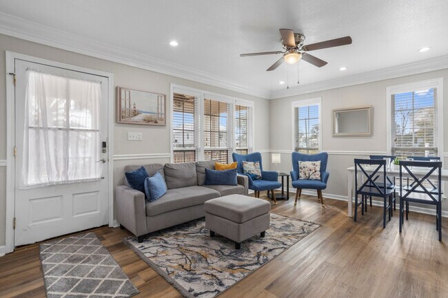 Foto del edificio - 426 Russell Ave