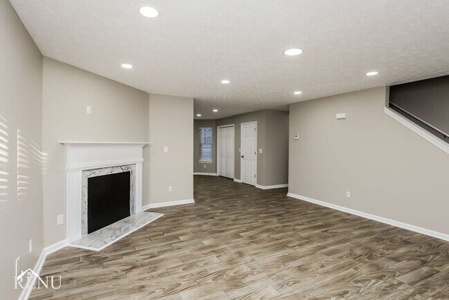 Building Photo - 2355 Delfern Dr NW
