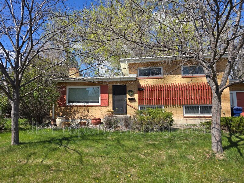 Primary Photo - 1015 Carlos Dr