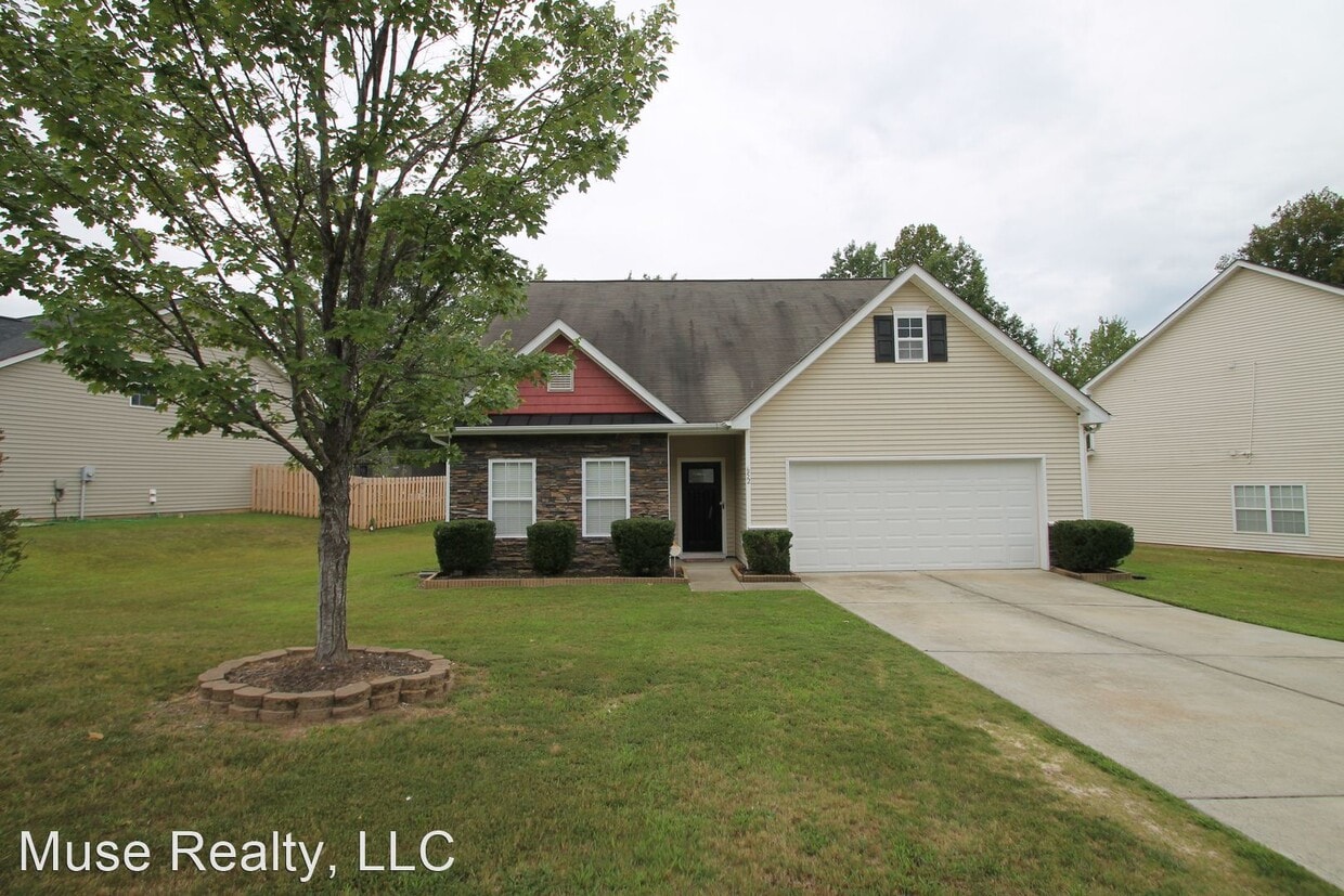 3 br, 2 bath House 652 Lynville Lane House Rental in Rock Hill, SC