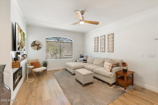 Building Photo - 15095 N Thompson Peak Pkwy