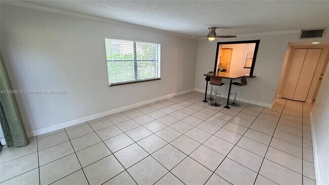 Foto del edificio - 8851 N New River Canal Rd