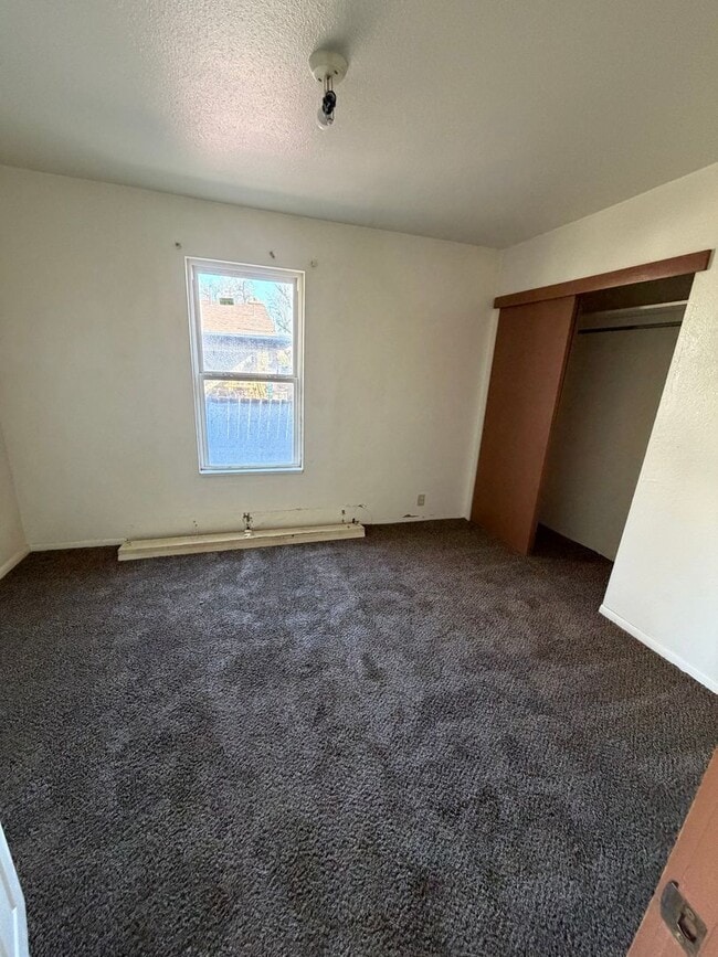 Building Photo - CS- 700 N Duplex