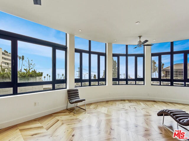 Foto del edificio - 17351 Sunset Blvd