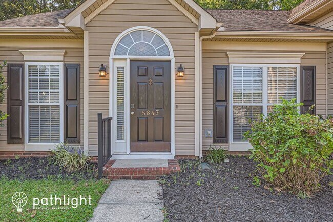 Building Photo - 5847 Brookstone Dr NW