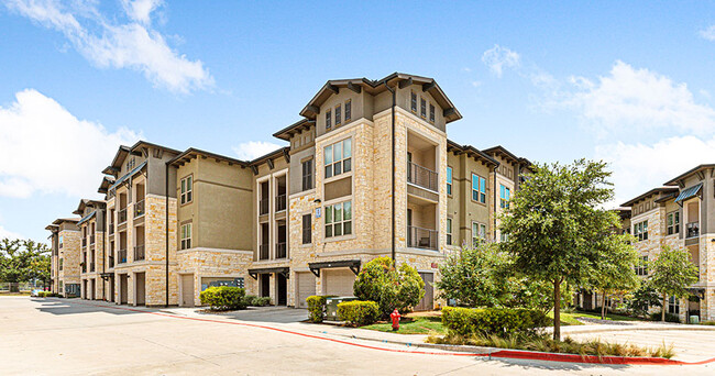 Building Photo - Hickory Creek Ranch Apartments