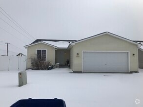Building Photo - 6507 Chumani Rd