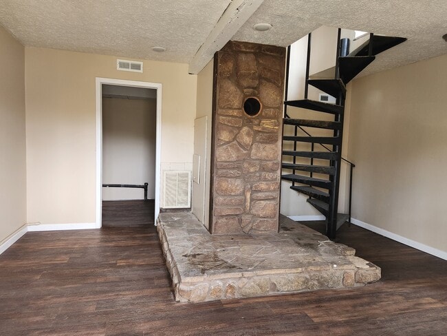 Foto del edificio - 2119 US-421