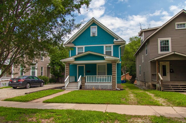Building Photo - 1326 Massachusetts St