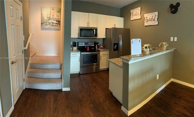 Building Photo - 3225 Cupid Pl
