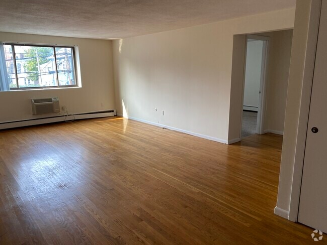 Building Photo - 38 Allston St