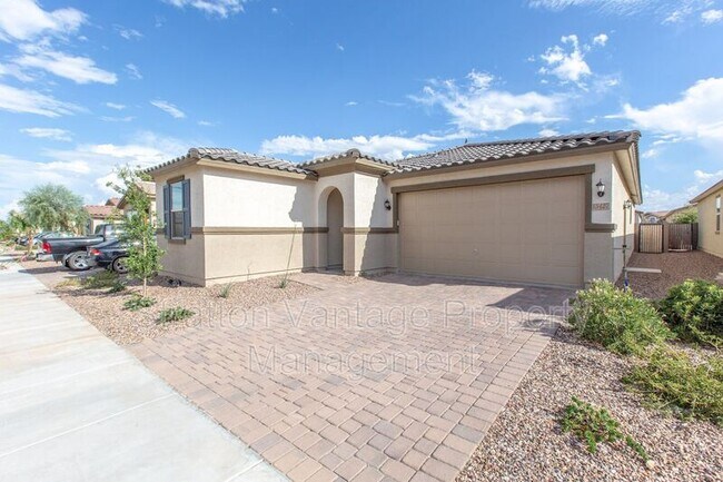 Building Photo - 15427 W Windward Ave
