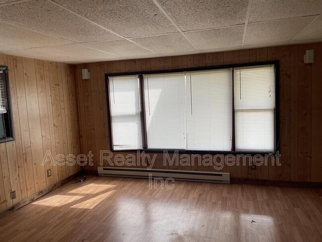 Building Photo - 10045 Rutledge Pike