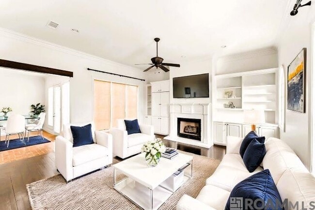 Building Photo - 2904 Rue Dauphine