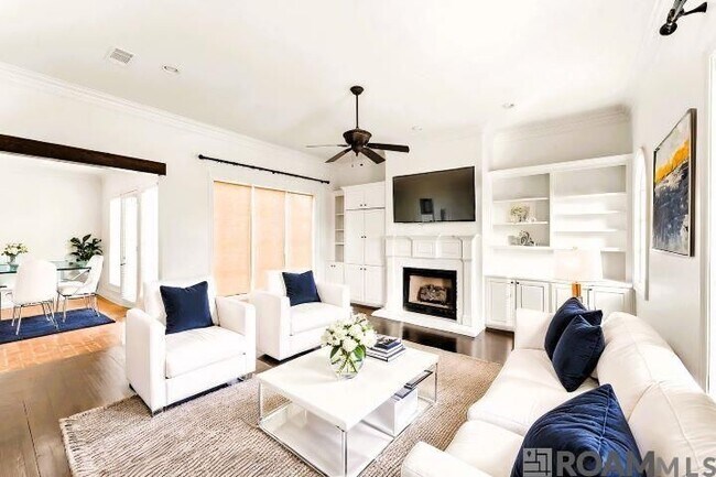 Foto del edificio - 2904 Rue Dauphine