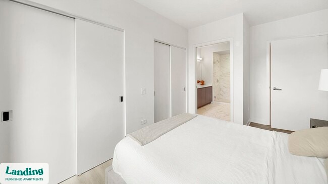 Building Photo - 740 N Aberdeen St