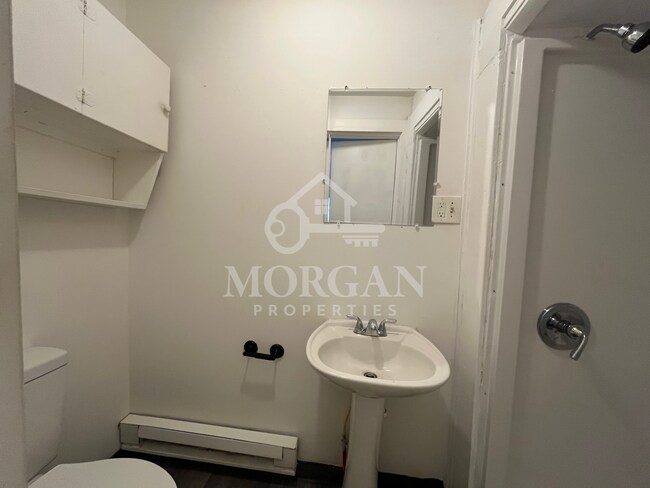 Foto del edificio - 307 S Main St