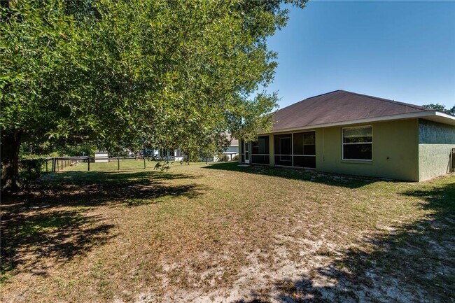 Building Photo - 6375 SW 63rd St
