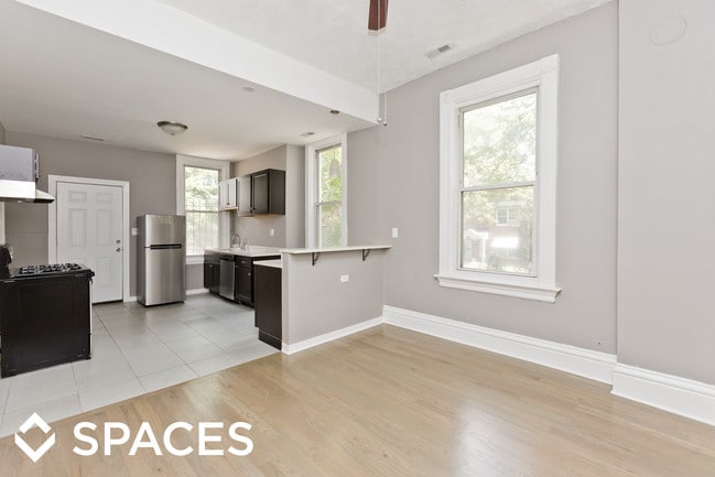 Building Photo - 2200 W Jackson Blvd