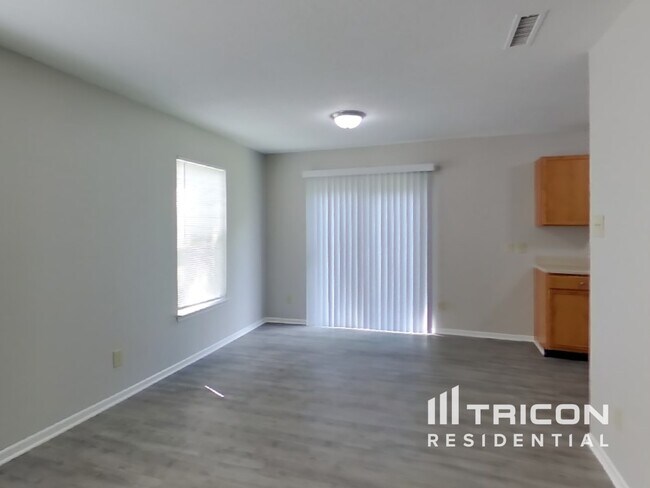 Foto del edificio - 1910 Southernwood Ln