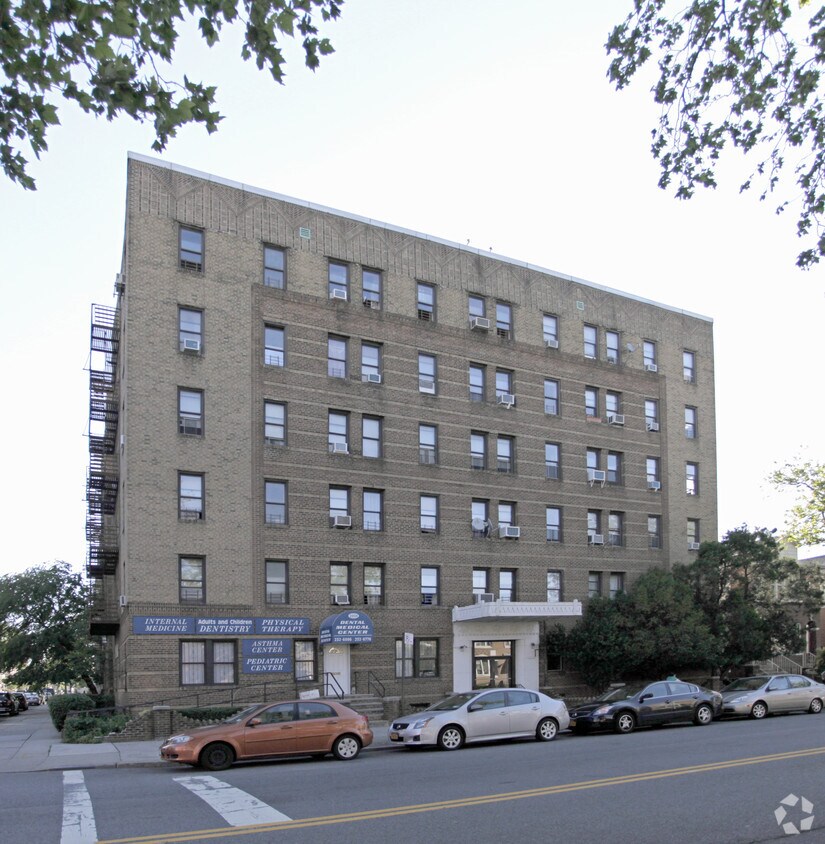 Foto del edificio - 2101 Bay Ridge Pky