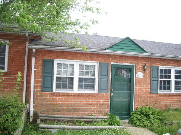Building Photo - 651 Walden Ct