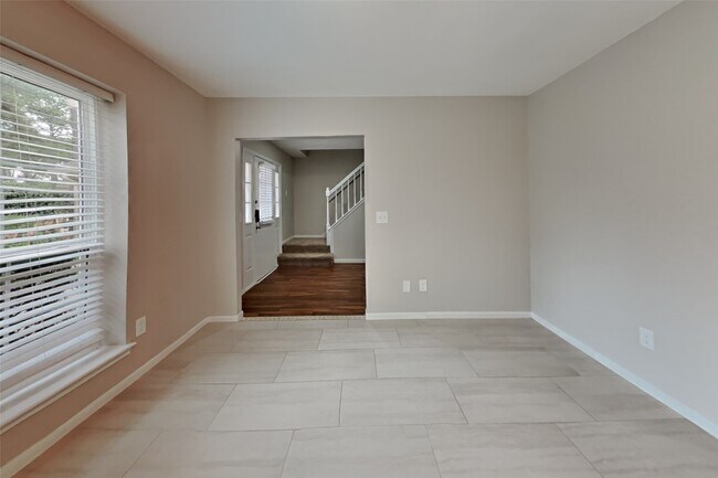 Foto del edificio - 16811 Country Bridge Rd