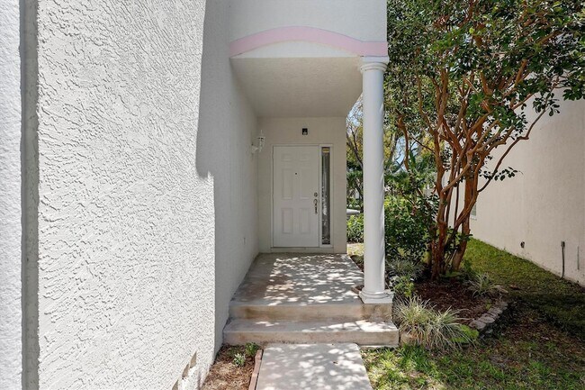 Building Photo - 4565 Purdue Dr