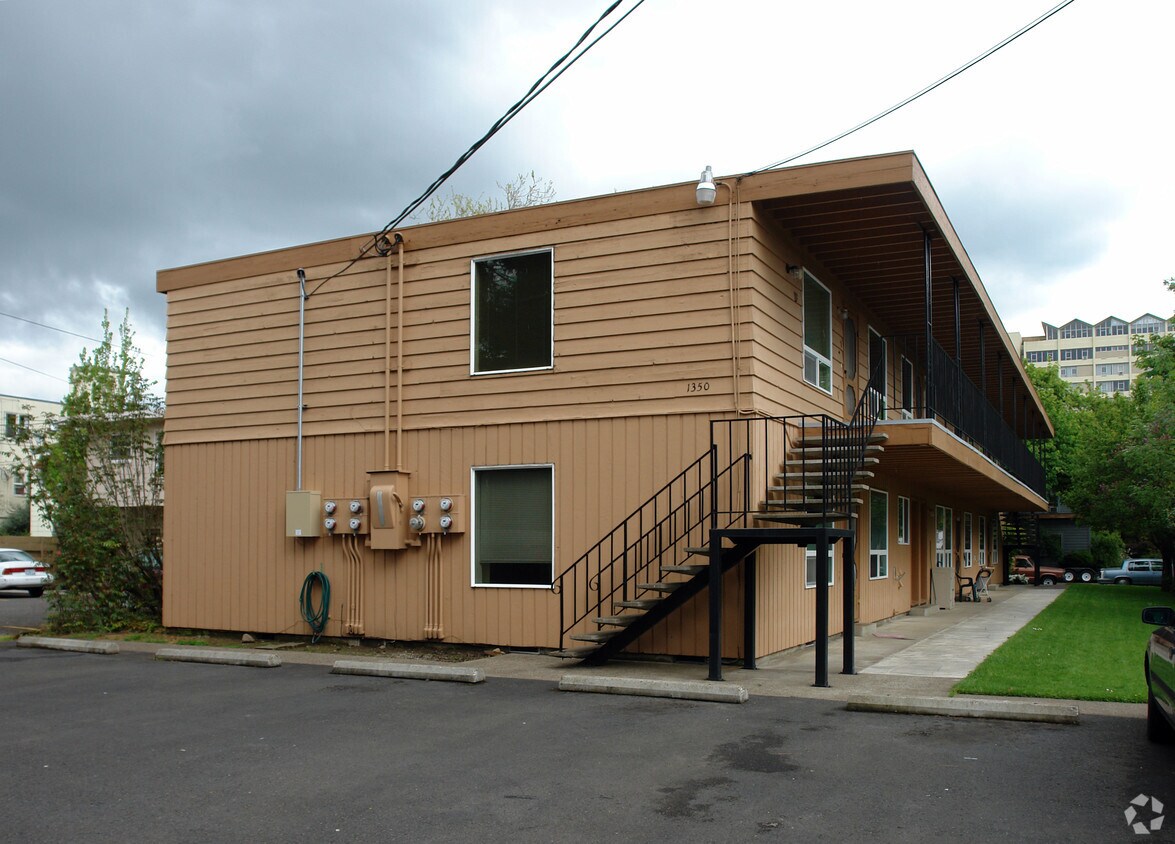 Building Photo - 1350 Lawrence St