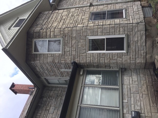 Foto del edificio - 874 Porter St