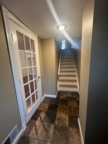 Building Photo - 4383 Heritage Dr. - 2 bedroom / 1.5 bathro...