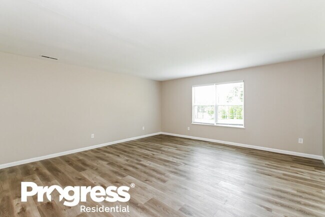 Building Photo - 302 Brookview Dr