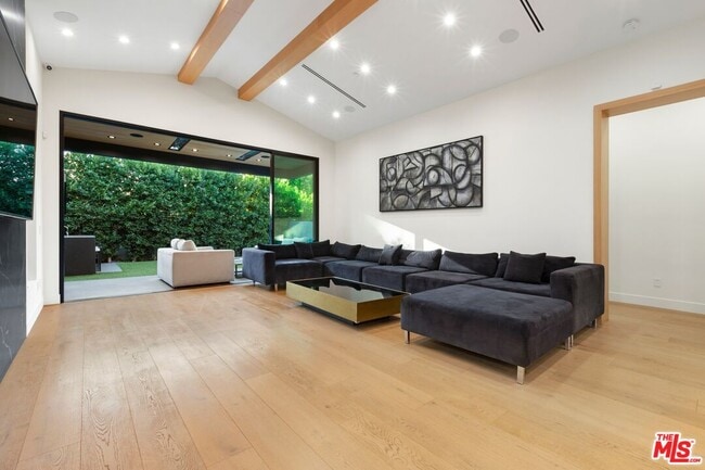 Foto del edificio - 4803 Lemona Ave