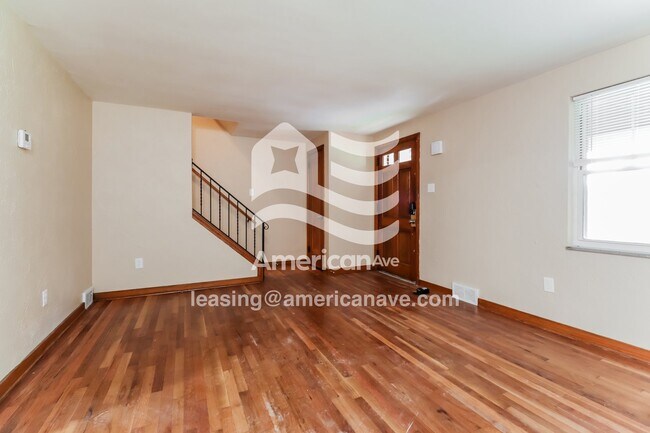 Foto del edificio - 65 W Bellecrest Ave