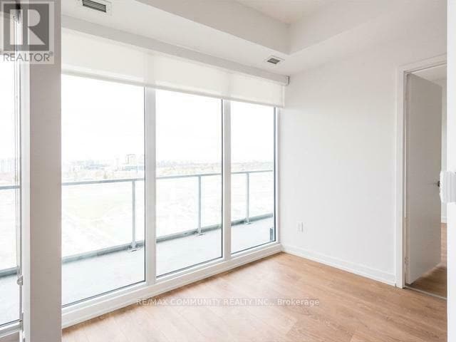 Building Photo - 115-115 McMahon Dr