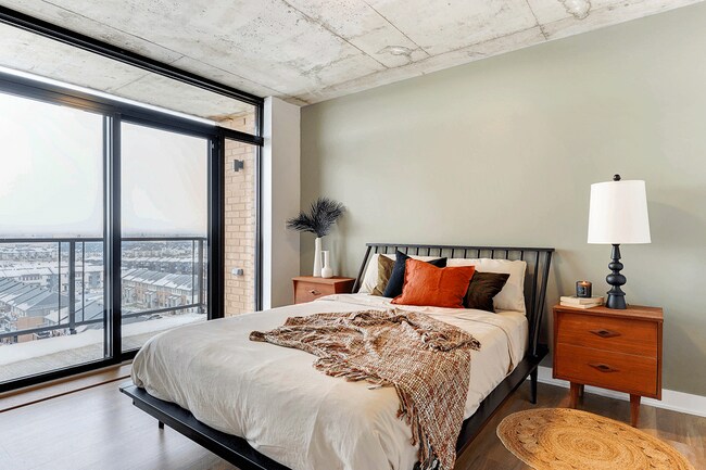 Building Photo - Market Apartments