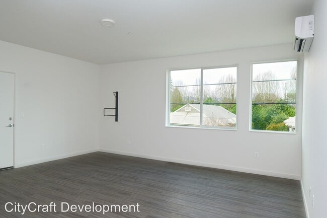 Building Photo - 4626 N Maryland Ave