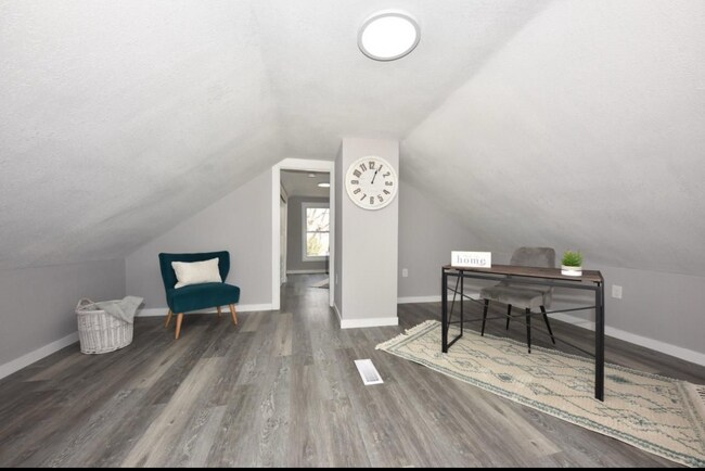 Foto del edificio - 4350 N 65th St