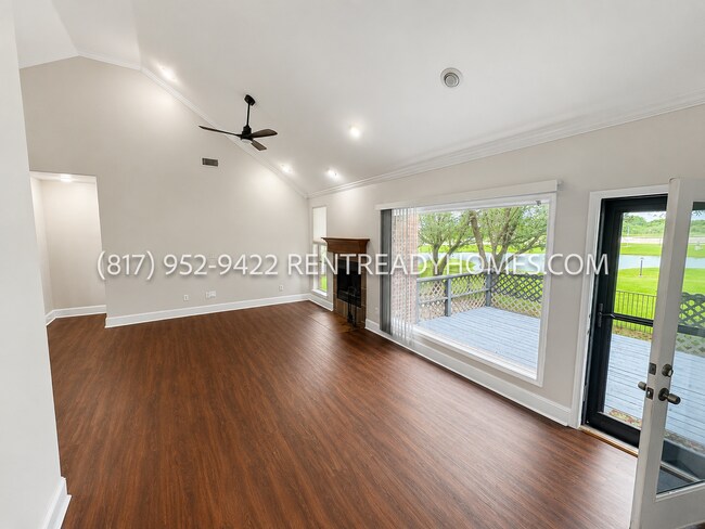 Foto del edificio - 4901 Lakeside Dr