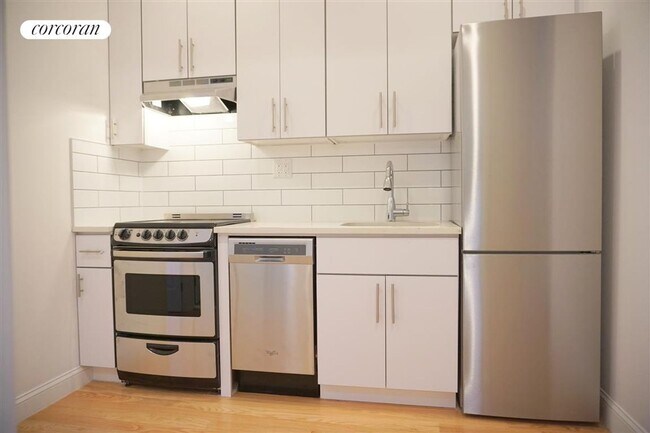 Foto del edificio - 321 E 93rd St