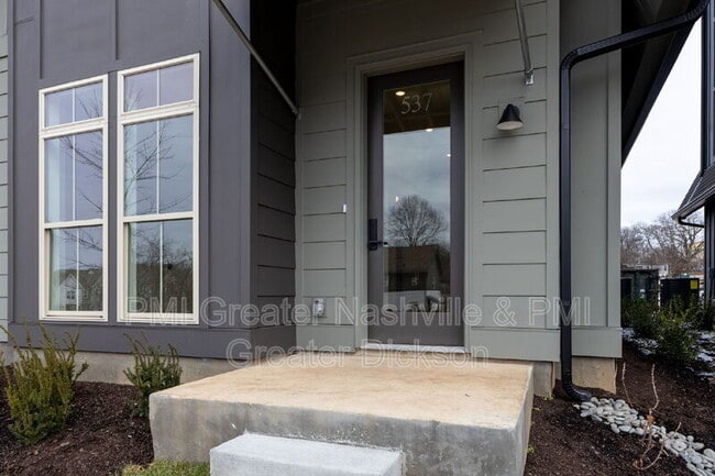 Building Photo - 537 Midnight Way