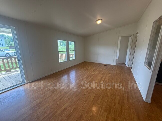 Foto del edificio - 3308 Old Stage Rd