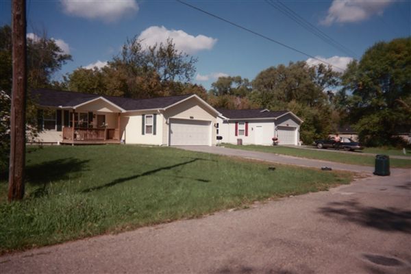 Primary Photo - 130 W North St