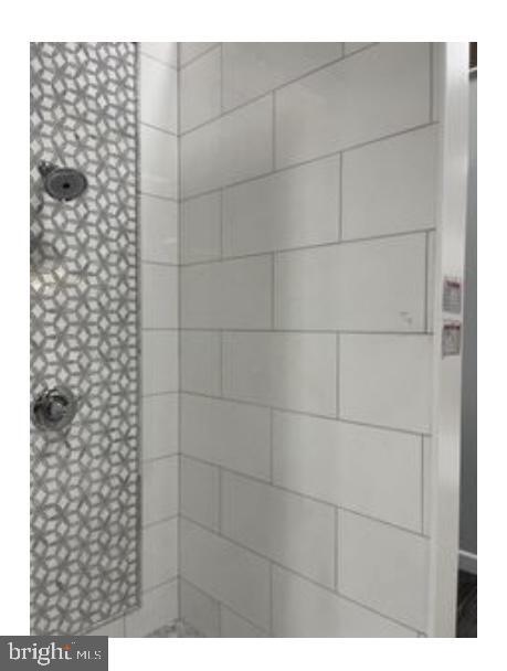 Building Photo - 5611-UNIT Gainor Rd