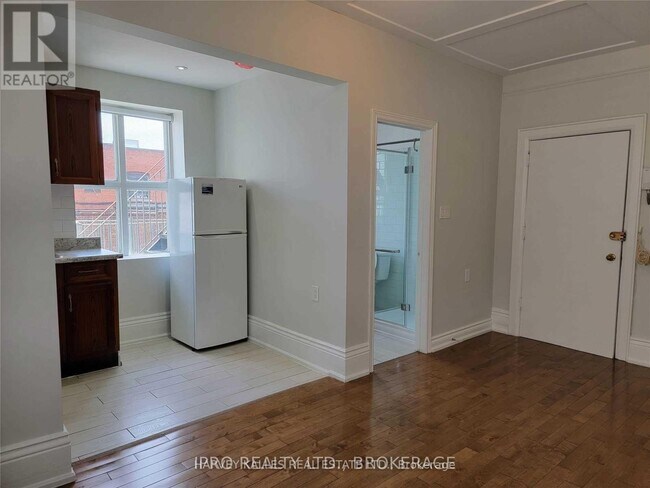 Photo du bâtiment - 757 Dovercourt Rd