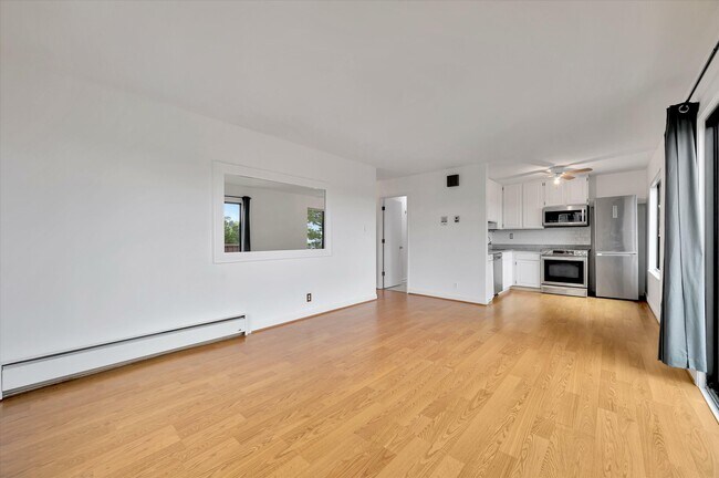 Building Photo - 5179 Diamond Heights Blvd
