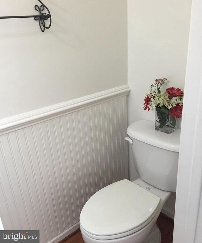 Foto del edificio - 8521 Bertsky Ln