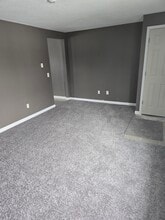 Building Photo - 10907 IN-3